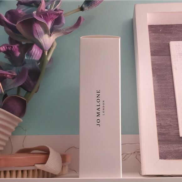 JO Malone Rodin Jasmine & Neroli Luxury Oil Gel Face Cleanser - Picture 4 of 9